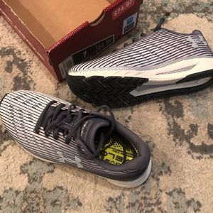 Under armour hovr velocity